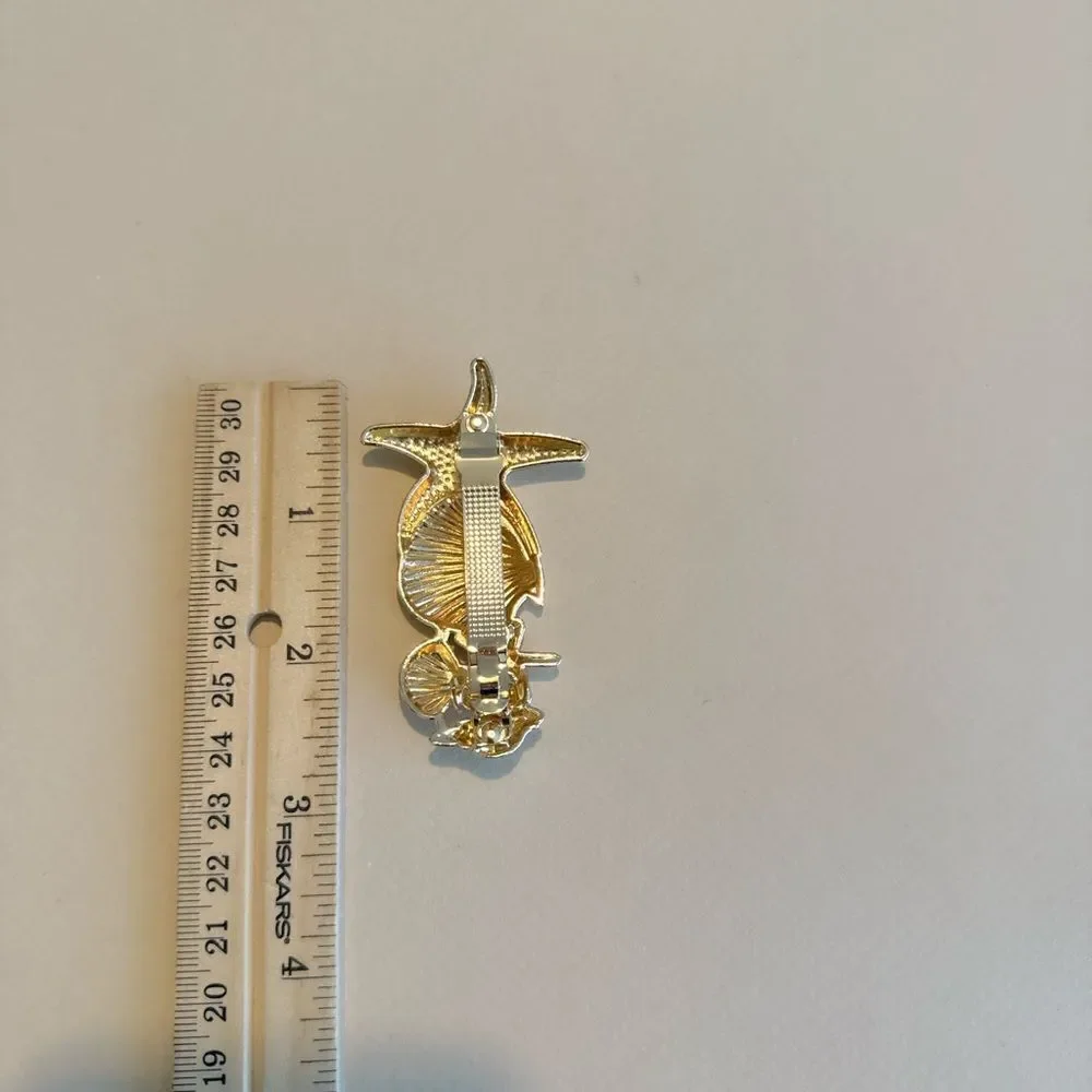 Shell hair clip M1144